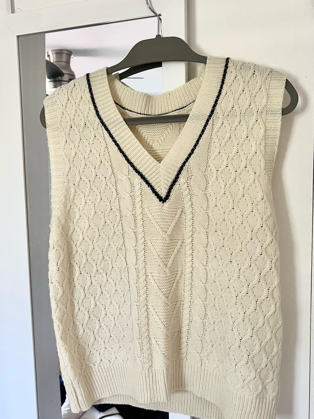 Cream Cable Knit V-Neck Sweater Vest - Picture 2 of 3